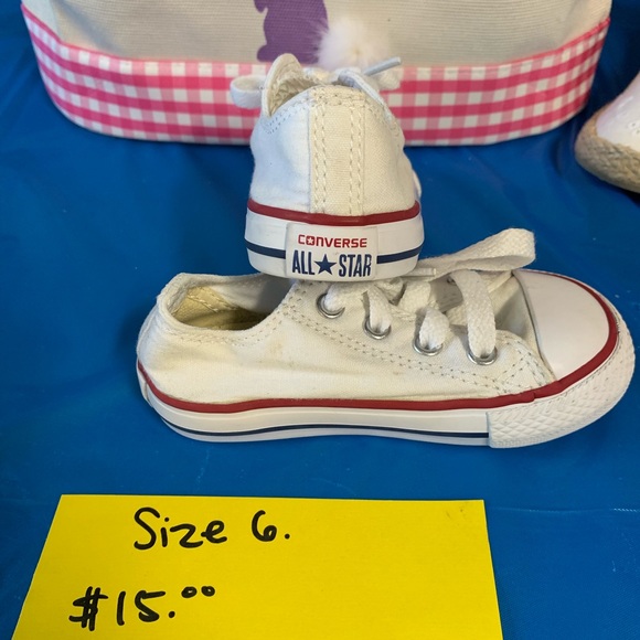 Converse shoes - Picture 2 of 2